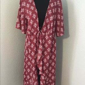 Charming Charlie Brown Fleur De Lis Print  Wrap Dress Capped Sleeves Size 2X
